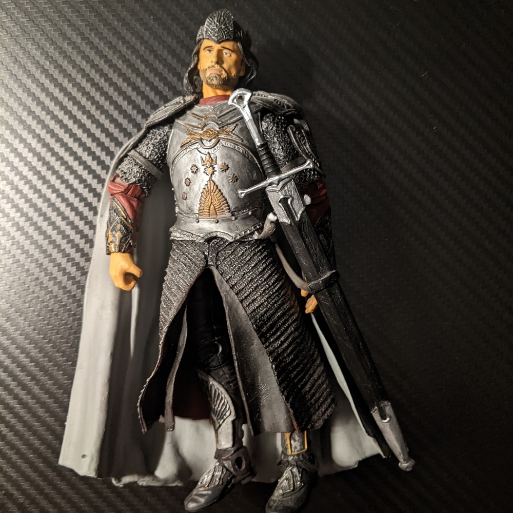 King Aragorn Figure